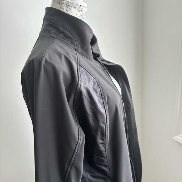 Lululemon Jacket - Picture 10 of 15